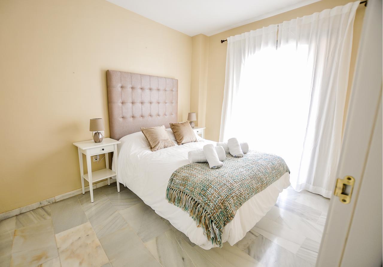 Acogedor Apartamento Junto A Calle Larios By Renthas Daire Málaga Dış mekan fotoğraf