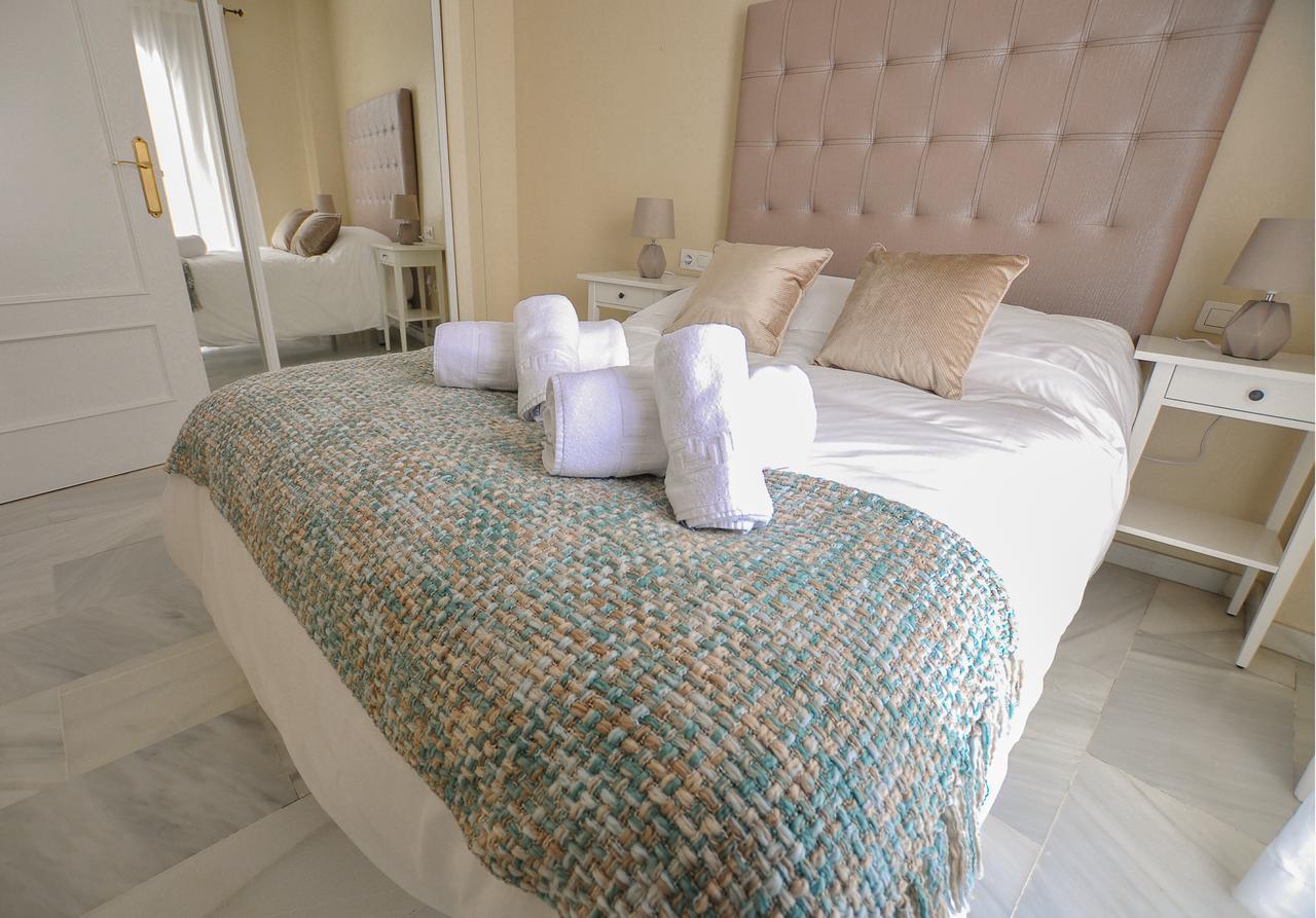 Acogedor Apartamento Junto A Calle Larios By Renthas Daire Málaga Dış mekan fotoğraf