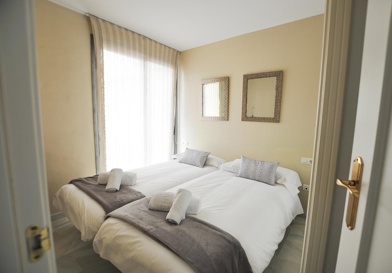 Acogedor Apartamento Junto A Calle Larios By Renthas Daire Málaga Dış mekan fotoğraf