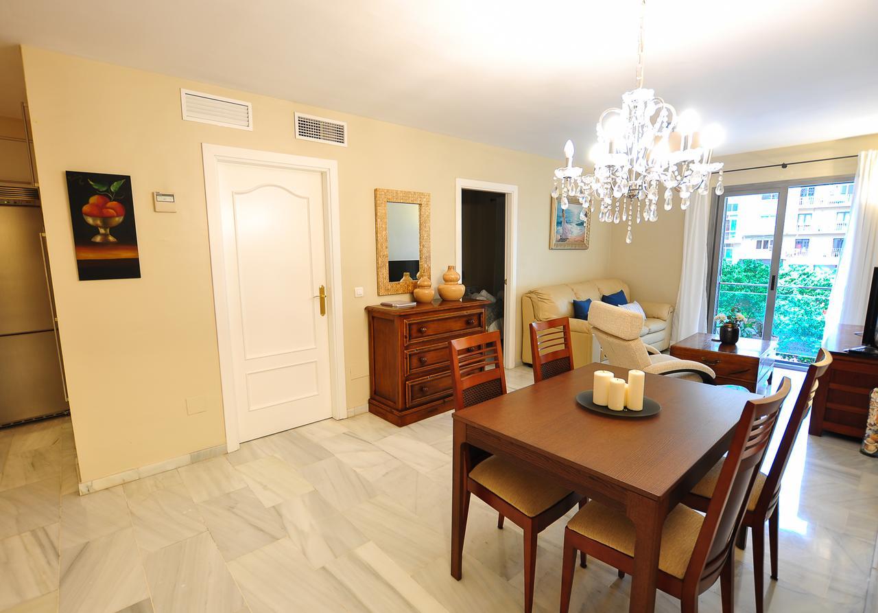 Acogedor Apartamento Junto A Calle Larios By Renthas Daire Málaga Dış mekan fotoğraf