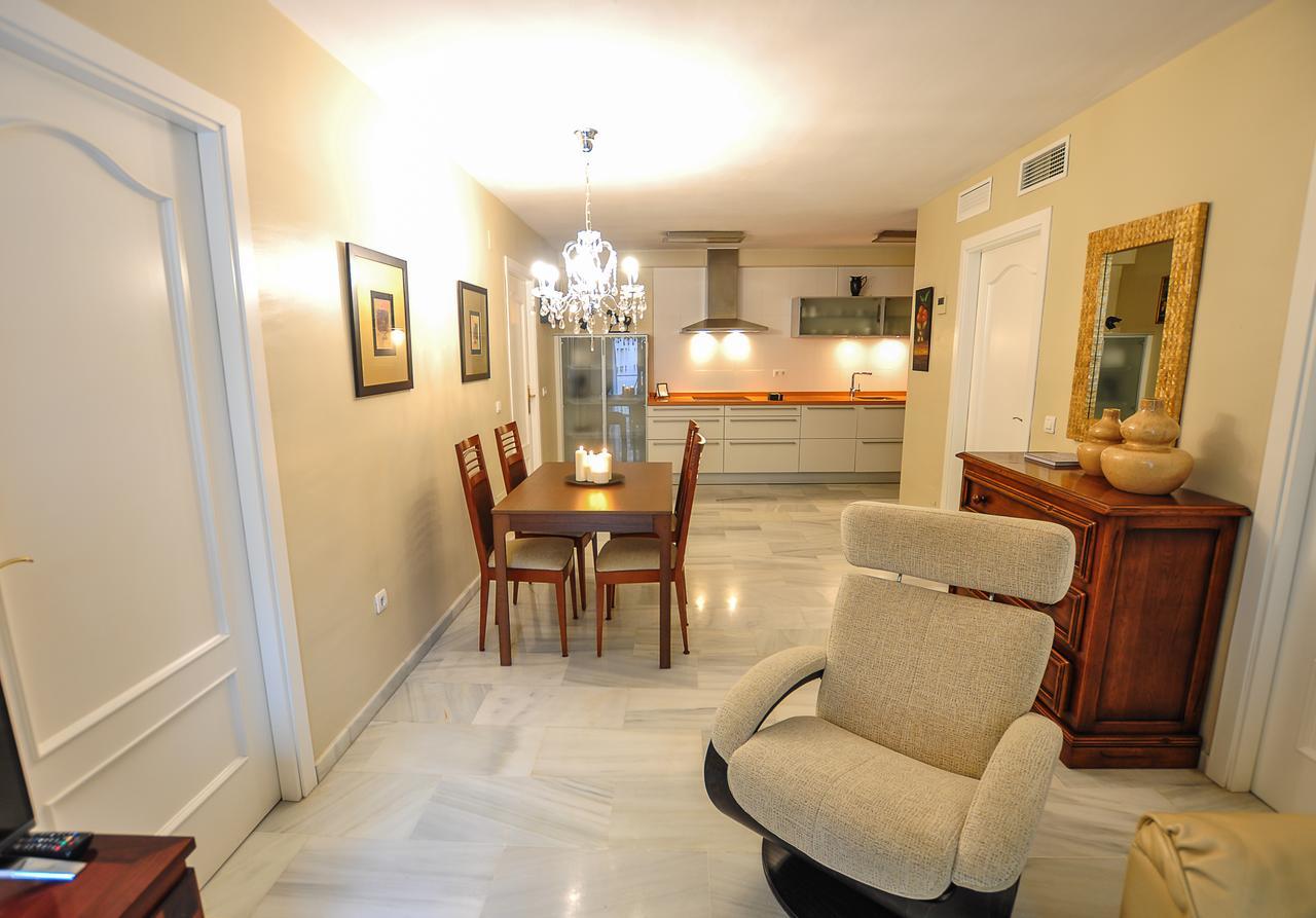 Acogedor Apartamento Junto A Calle Larios By Renthas Daire Málaga Dış mekan fotoğraf